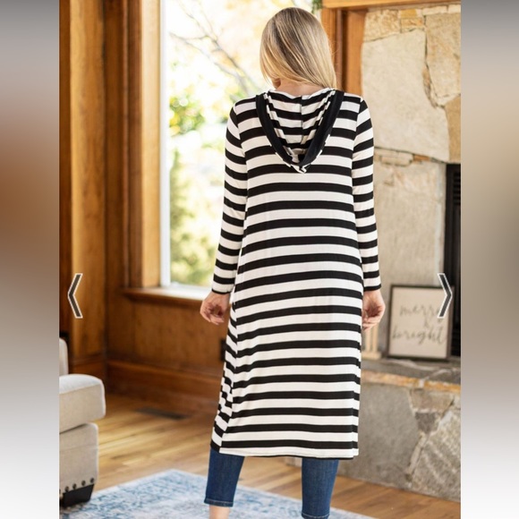 Duster - Picture 3 of 5